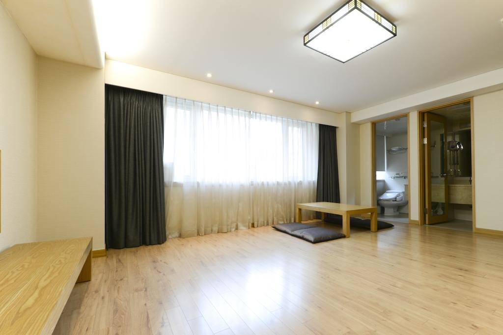 Hotel Prince Szöul Kültér fotó