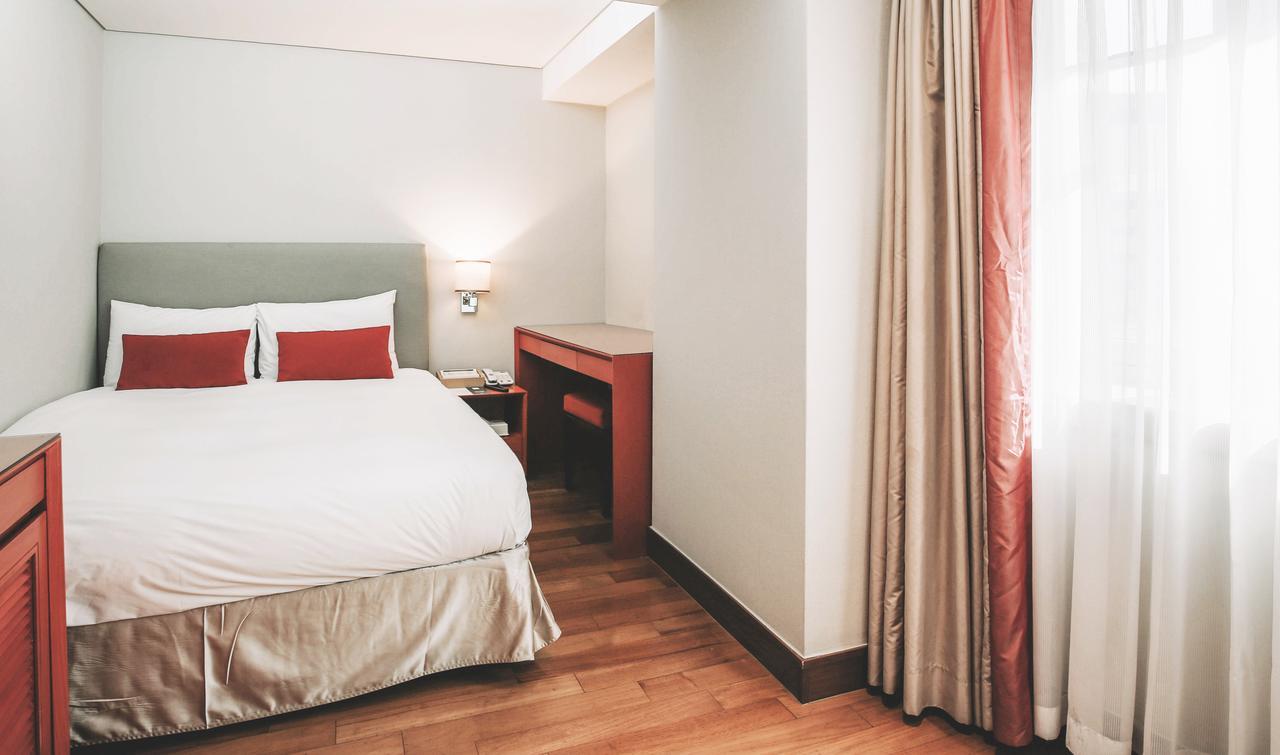 Hotel Prince Szöul Kültér fotó