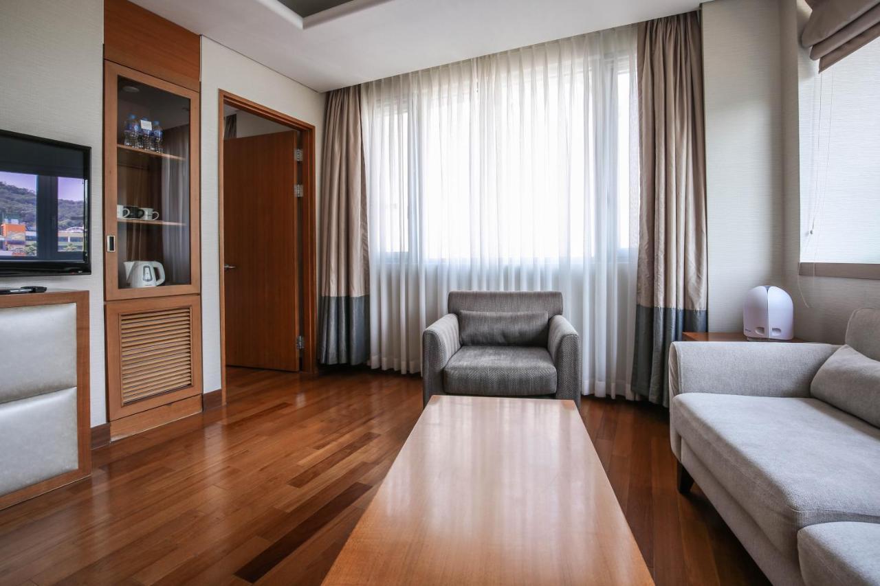 Hotel Prince Szöul Kültér fotó
